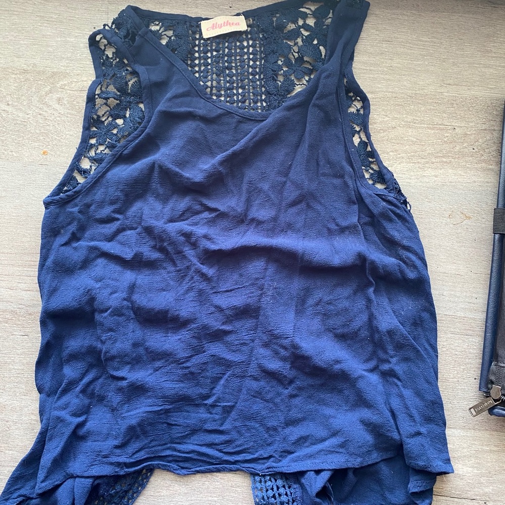 Tank top - Picture 2 of 4